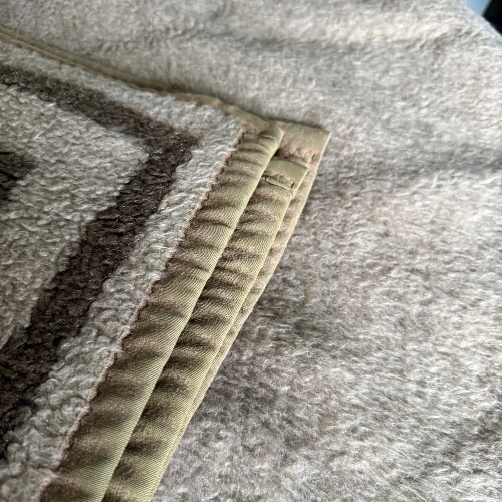Vtg Biederlack Reversible Blanket Beige Brown Greek Key Border 91x92